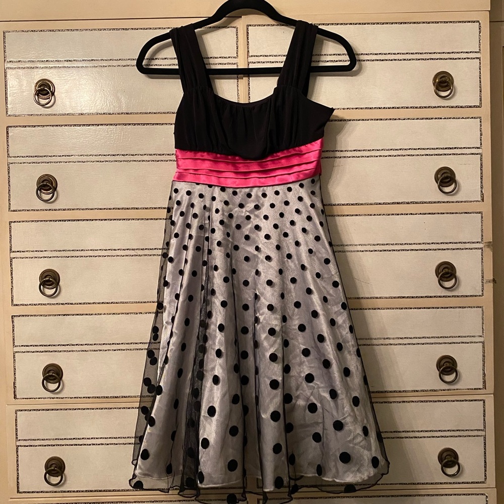 Adorable MyMichelle Dress